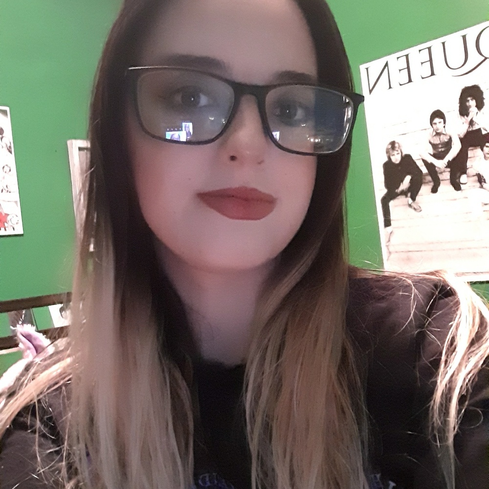 Meet your Posher, Ashley